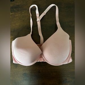 32 DD Victoria Secret bra worn a couple times Razorback